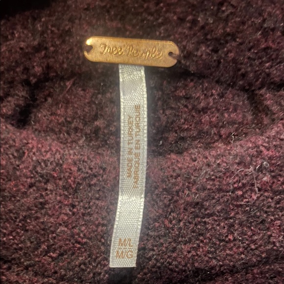 Free People Bubble Crew Neck Pullover Sweater Plum Purple Size M/L - Picture 7 of 8